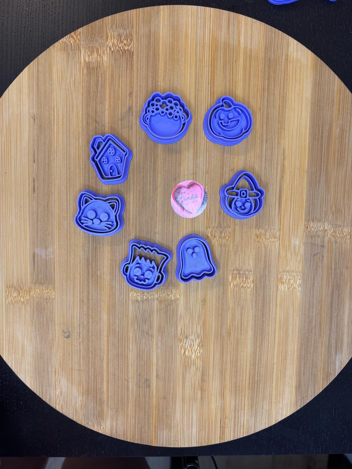 Halloween cookiecutters4