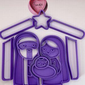 Pesebre Navideño – Cortadores Virgen María, San José, Niño Jesús y Portal (15 cm x 15 cm)