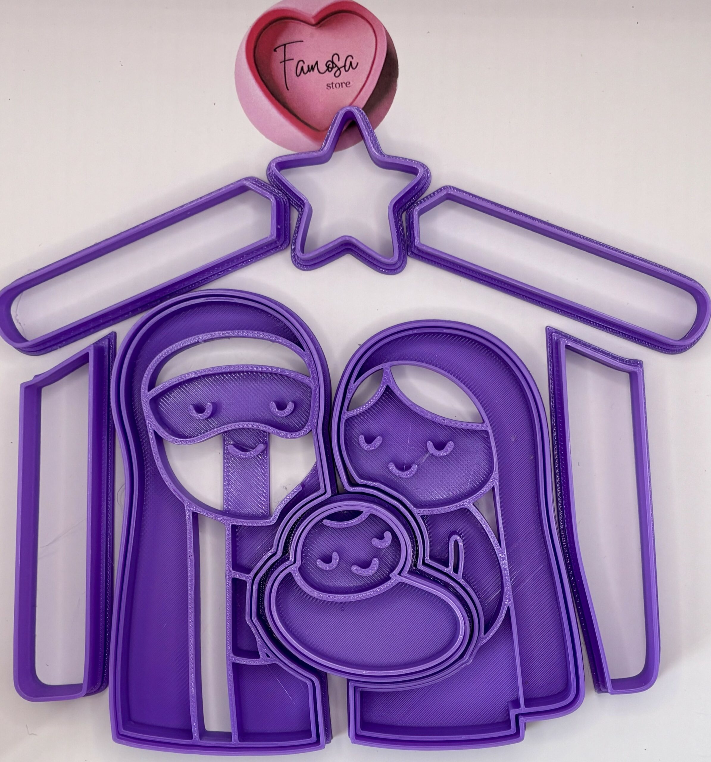 Pesebre Navideño – Cortadores Virgen María, San José, Niño Jesús y Portal (15 cm x 15 cm)