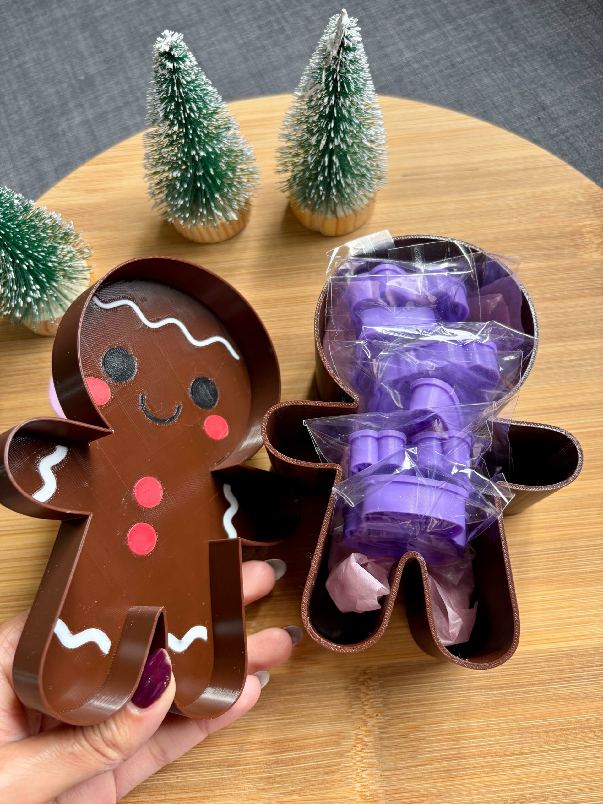 Cofre Navideño en Forma de Muñeco de Jengibre – 15 x 10 x 5 cm - Imagen 6