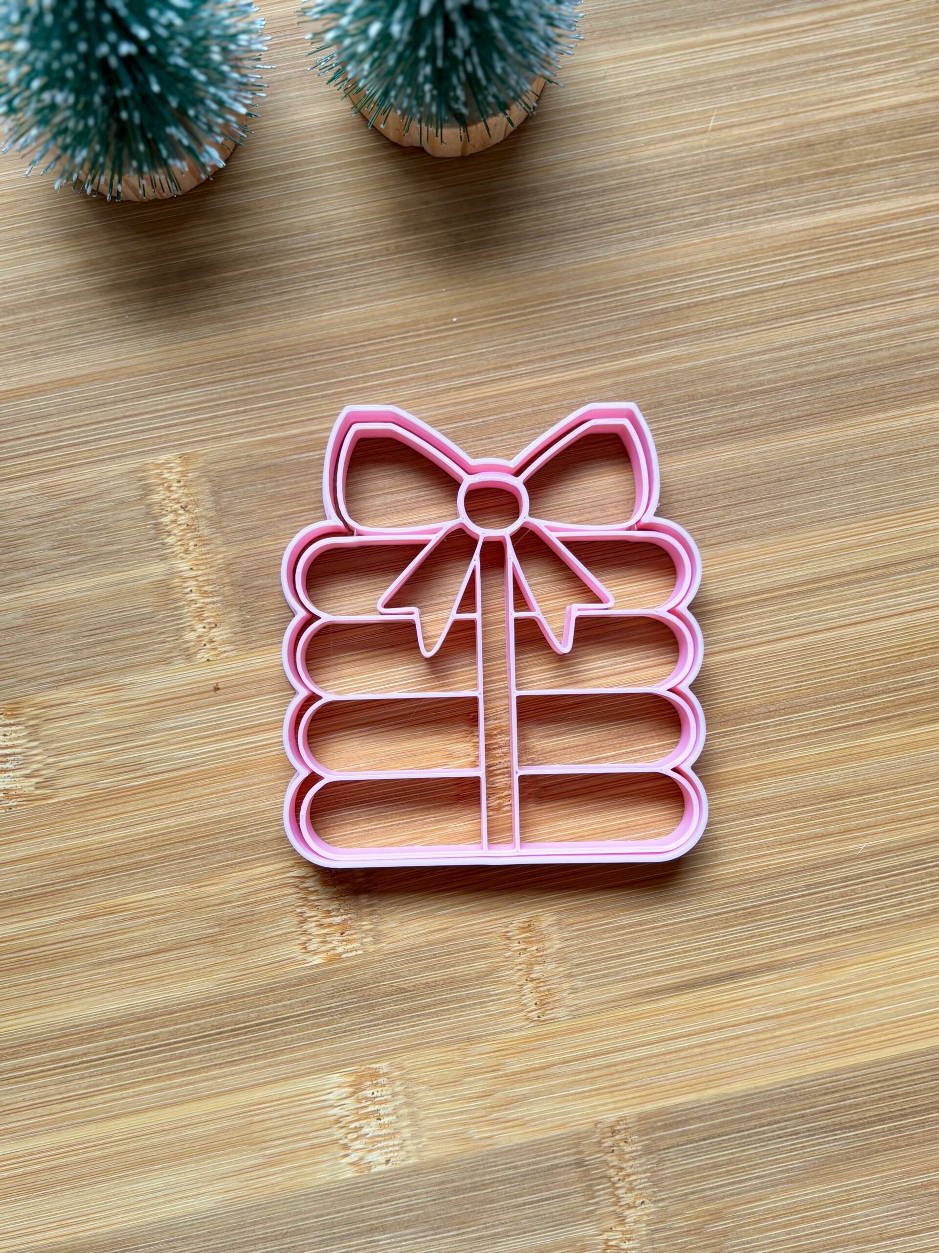 Pack de 4 Cortadores de Galletas Navideños – 8 cm - Imagen 2