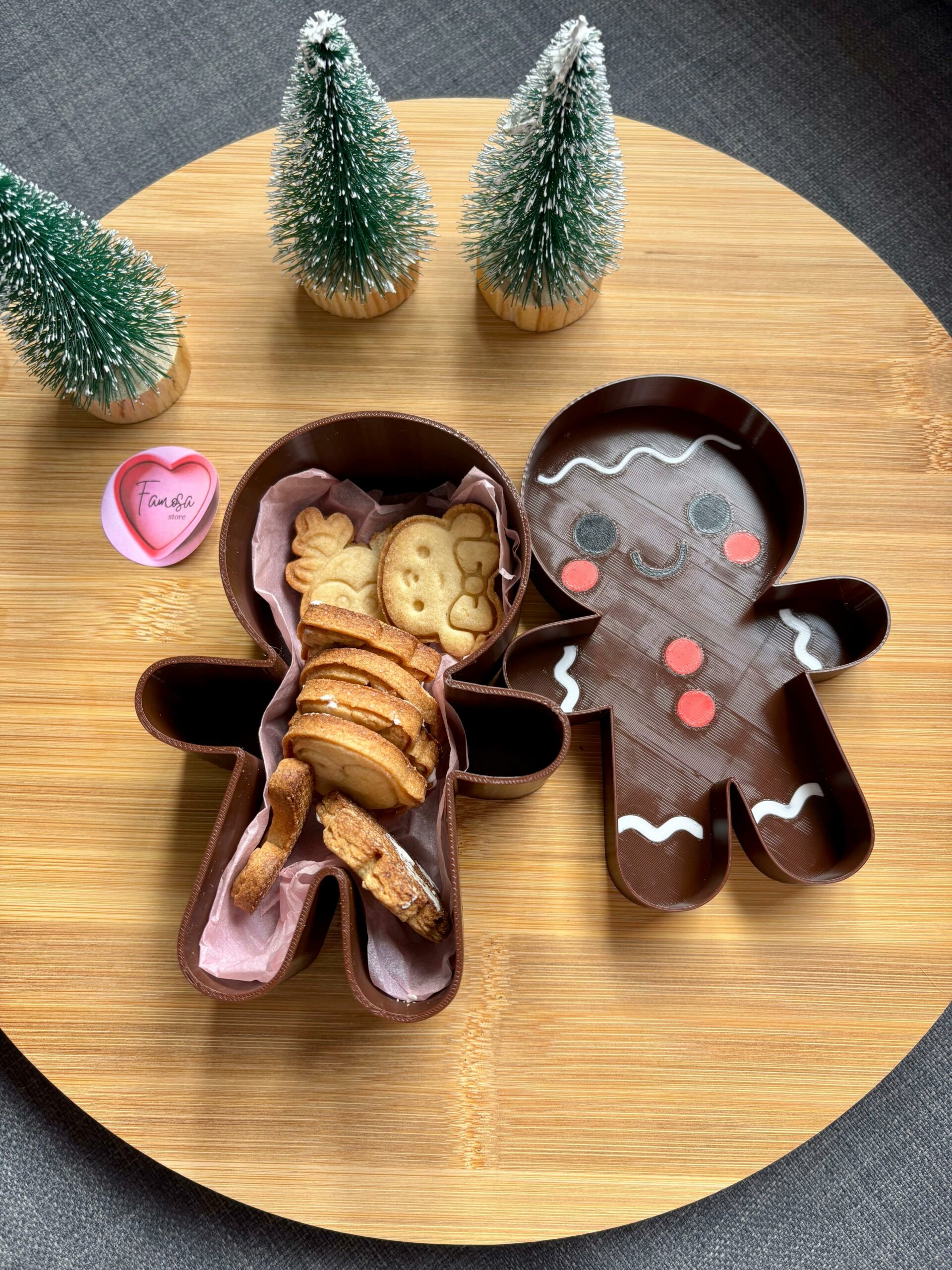 Cofre Navideño en Forma de Muñeco de Jengibre – 15 x 10 x 5 cm